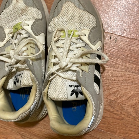 Adidas sneakers - Picture 2 of 9